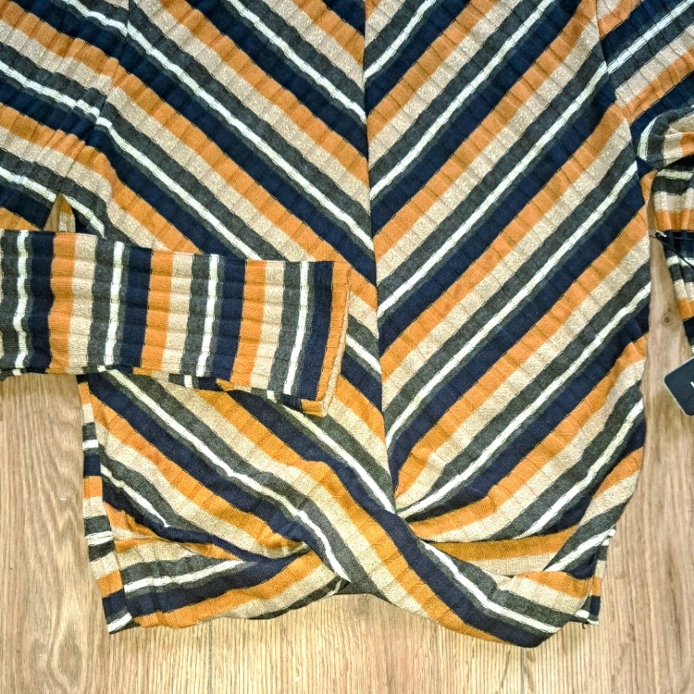 Multicolor striped top - Picture 2 of 7